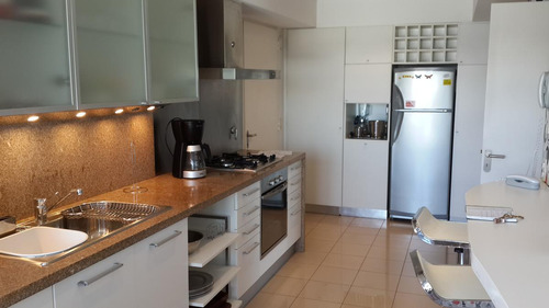 Le Parc 2 Ambientes Piso Alto 1 Cochera - Puerto Madero