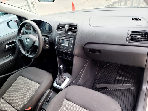Imagen 10 de 13 de Volkswagen Vento Starline Automático Modelo 2018