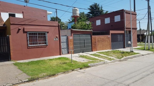Imagen 2 de 16 de Departamento En Venta En Villa De Mayo
