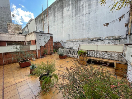 Imagen 26 de 29 de Casa 4 Dormitorios En Planta Baja, Almagro, Cochera, Patio, Terraza Con Parrilla. A Metros De Av. Córdoba