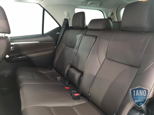 Imagem 14 de 15 de Toyota Hilux Sw4 Srx 2.8 7l