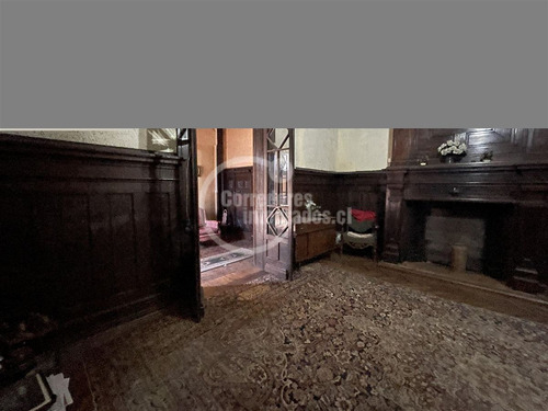 Sitio En Venta En Ñuñoa, Se Puede Construir Hasta 5 Pisos