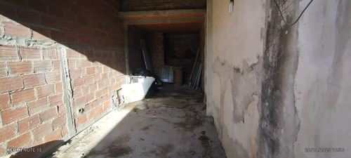 Venta Casa 3 Amb Fcio. Varela Amplio Terreno