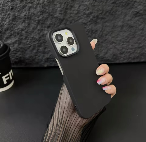 Carcasa De Silicona Para iPhone 16 Pro Max
