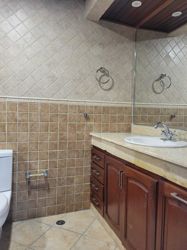 Apartamento En Venta | El Vergel | 3 Hab | 329 M2 | Us$325,000
