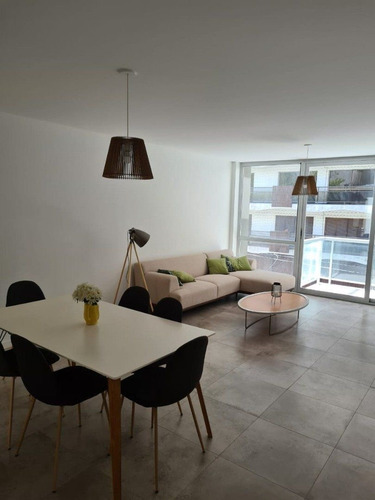 Imagen 5 de 22 de Departamento De 3 Ambientes - A La Calle - Brown 2600