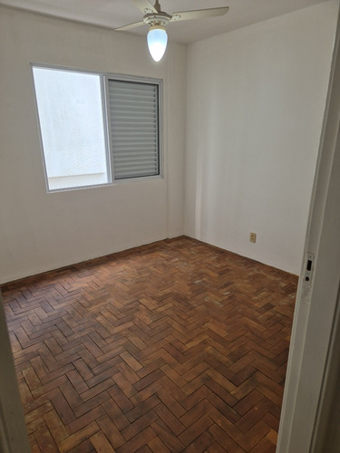 Apartamento 3 Quartos 2 Banheiros 1 Suíte Otimo