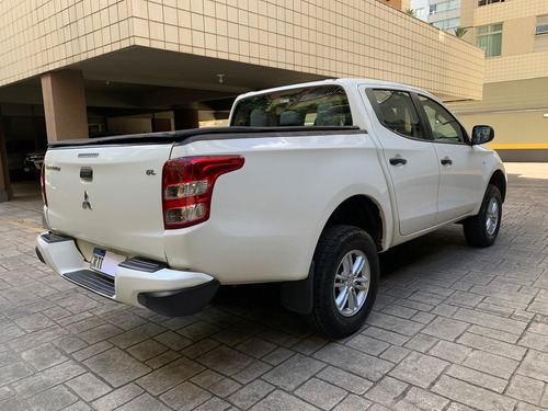 Mitsubishi L200 2.4 Triton Gl Cab. Dupla 4x4 4p