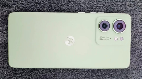 Motorola Edge 40 Protector Y Cargador Original (Usado)