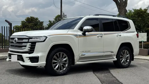 Toyota Land Cruiser Lc300 Vx-r 2024 Diésel Oman Aerokit