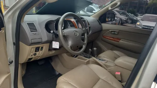 Toyota Fortuner 4.0 Sr5