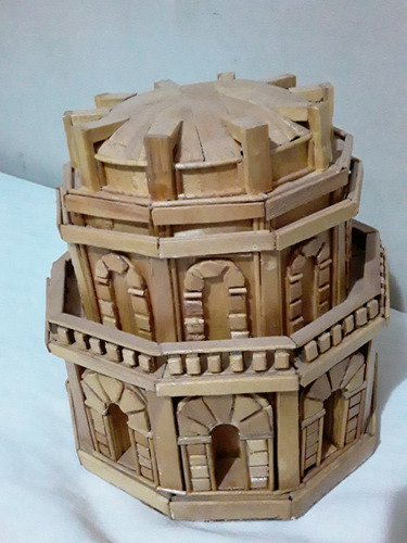 Maquete Detalhada Em Madeira Templo Visigodo (Usado)