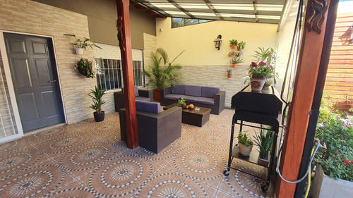 Casa 3 Amb. Reciclada A Nueva