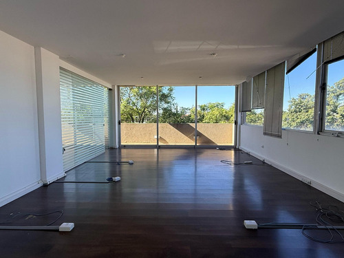 Alquiler - Oficina De 180m2 Sobre Tejeda - Cerro De Las Rosas!