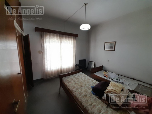 Local En Moron Sur
