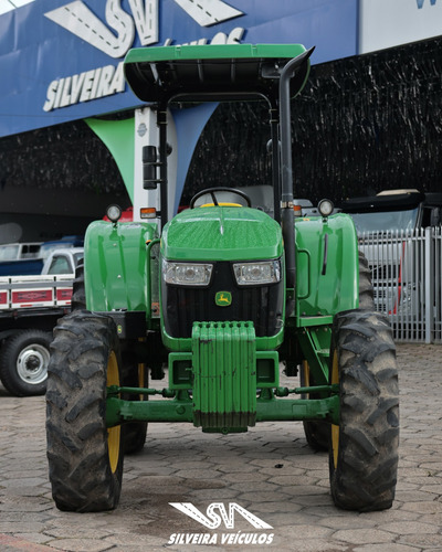 Trator John Deere 5080 E - Ano: 2023 - 4 X 4