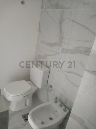 Venta De Departamento 1 Dormitorio En Zona Centro, Santa Fe.