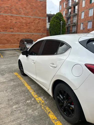 Mazda 3 Hatchback 2016