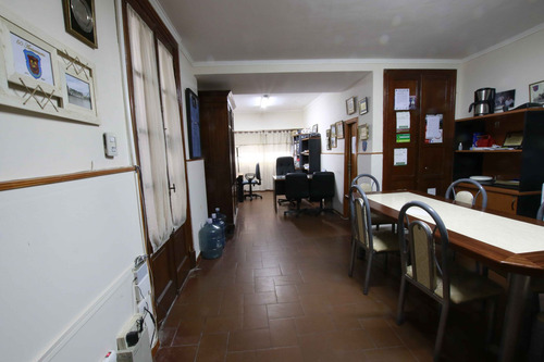Casa En Venta Apta Para Institución Y/o Comercio