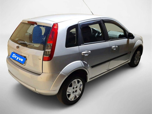 Imagem 6 de 11 de Ford Fiesta 1.6 8v Flex
