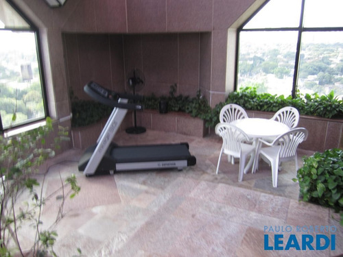 Imagem 10 de 10 de Flat - Itaim Bibi - Sp - 428934