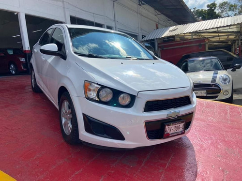 Imagen 2 de 9 de Chevrolet Sonic 2012 C Aa Ee At