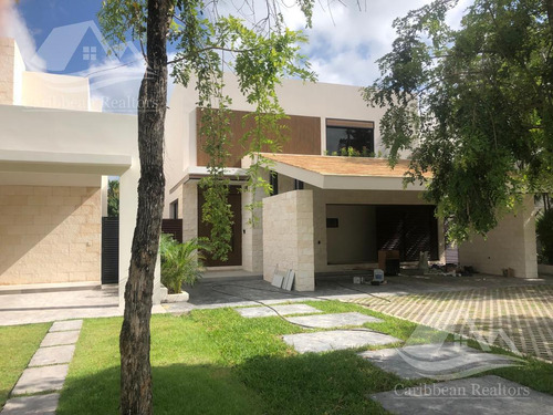 Casa En Venta En Lagos Del Sol Cancun