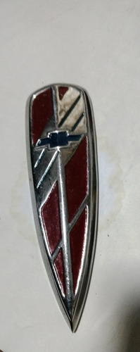 Chevrolet P.up 1941-46: Emblema De Rejilla, No Original