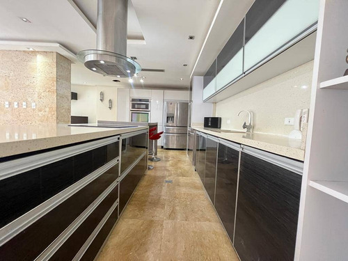 Imagen 10 de 29 de Townhouse En El Trigal, Fernando Rosell 0414-4115184 Remax