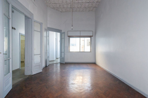 Venta Ph 5 Amb. En Flores A Pocos Mts De Rivadavia