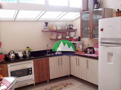 Sobrado Residencial À Venda, Alto Boqueirão, Curitiba. - So0177