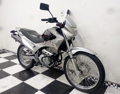 Honda Nx-4 Falcon