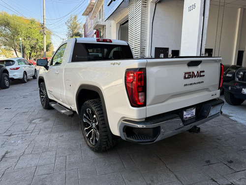 GMC Sierra 5.4 Cabina Regular Sle 4x4 At