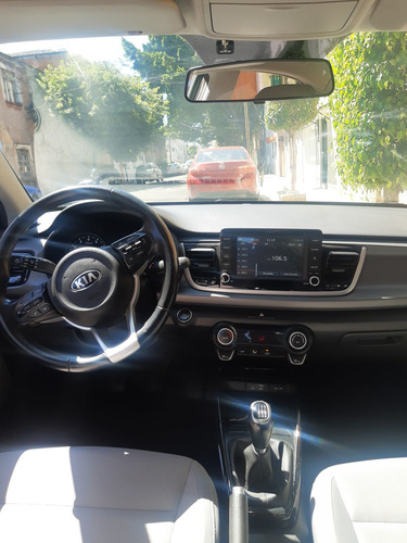 Imagen 8 de 12 de Kia Rio 2018 1.6 Ex Sedan Mt