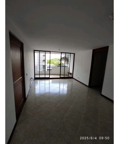 Apartamento En Alquiler En Envigado - Otra Parte