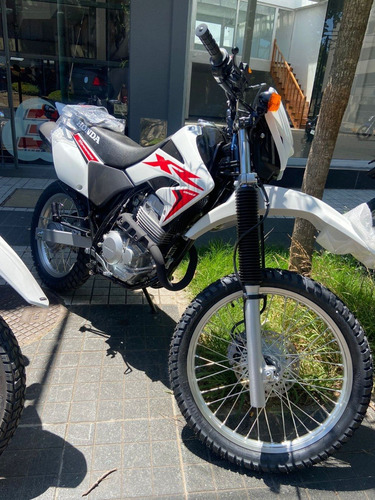 Imagen 16 de 19 de Honda Xr 250 Tornado 0km, Entrega Ya!! El Mejor Precio
