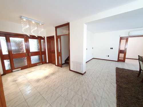 A Pasos Mar 10 Dormitorios 10 Baños Gge X 6