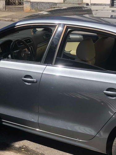 Volkswagen Jetta 2.0 Tsi Highline 4p 2011