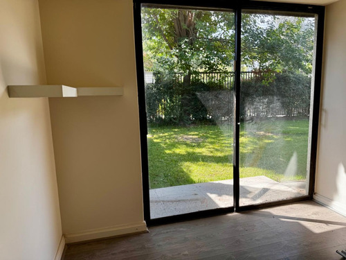 Casa De 4d 4b 346 M2 Calle Simón González 8868 La Reina.