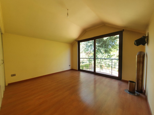 Casa En Excelente Sector De Curicó
