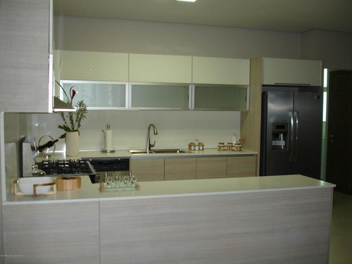 Imagen 8 de 15 de Venta De Penthouse En Ph Mirador De Costa Del Este 20-3841
