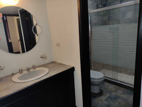Imagen 9 de 13 de Townhouse En Naguanagua, Conjunto Las Lajas
