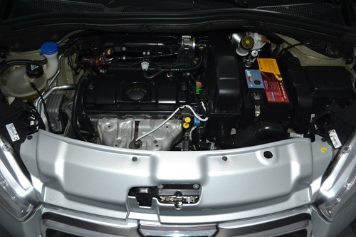 Peugeot 208 1.5 Allure Touchscreem M/t 2015 -imolaautos-