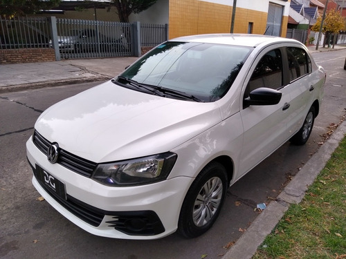 Imagen 2 de 15 de Volkswagen Voyage 1.6 Trenline 101cv 2018