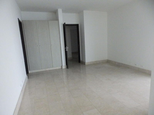 Imagen 5 de 14 de Venta De Apartamento En Grand Tower, Punta Pacífica 21-2006