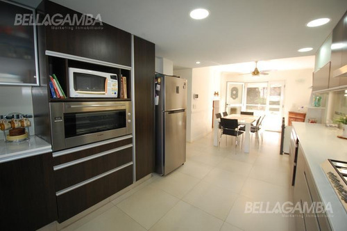 Imagen 11 de 30 de Hermosa Casa En El Corazón De Vicente López