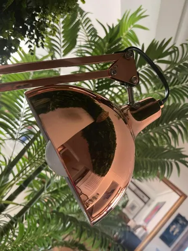 Lámpara De Escritorio, Articulada, Rose Gold, Eglo (Usado)