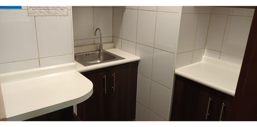 Arriendo Local Comercial De 202,14 M2, Metro Pedro De Valdi