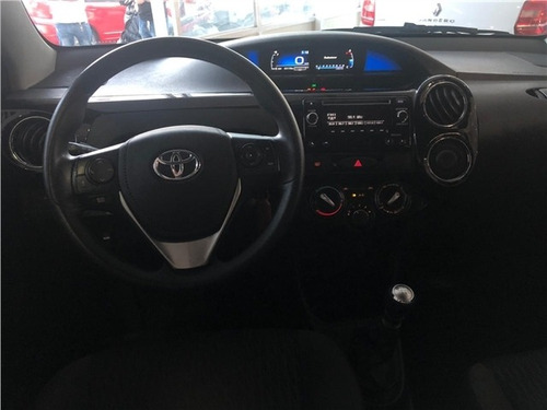 Toyota Etios 1.5 X Plus Sedan 16v Flex 4p Manual
