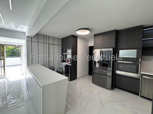 Encantadora Casa En Venta El Cafetal Rah Mls25-22537